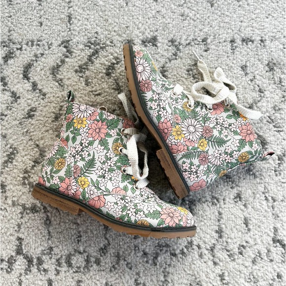 Cat & Jack Shoes Cat Jack Giovanna Floral Flower Combat Boots 2c